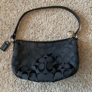 Coach Signature Black